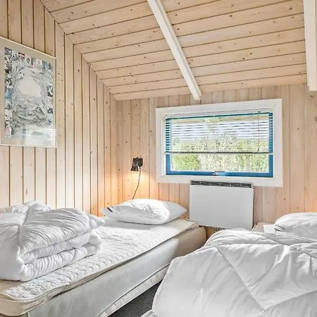 Semesterbostad Beautiful In Sydals With Kitchen