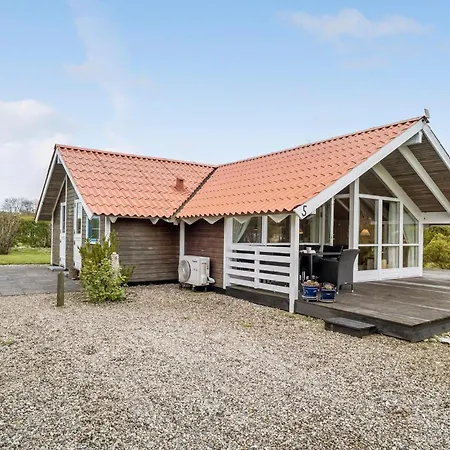 Semesterbostad Beautiful In Sydals With Kitchen